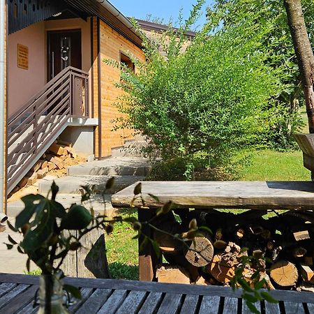Gozdarjeva Hiska M&K Villa Dobrovnik Bagian luar foto