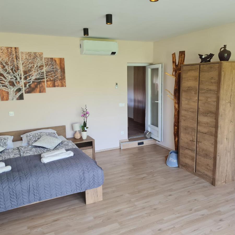 Gozdarjeva Hiska M&K Villa Dobrovnik Bagian luar foto
